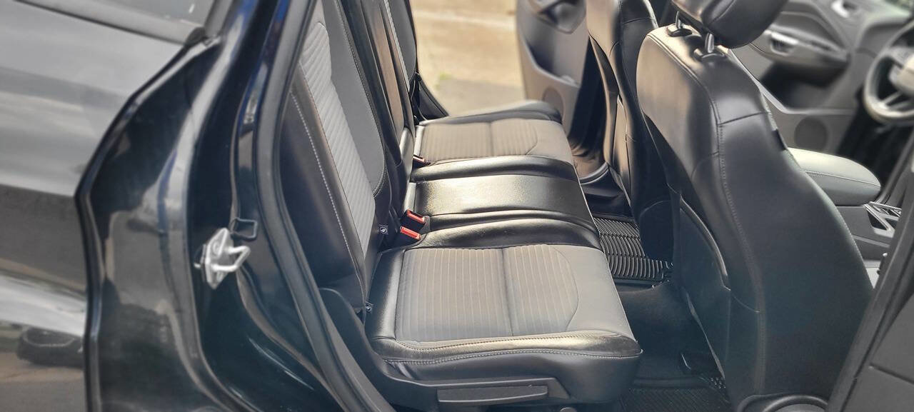 Used 2018 Ford Escape SE w/ SE Sport Appearance Package AWD/4WD image 12
