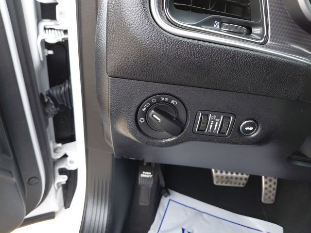 Used 2023 Dodge Challenger R/T RWD image 14