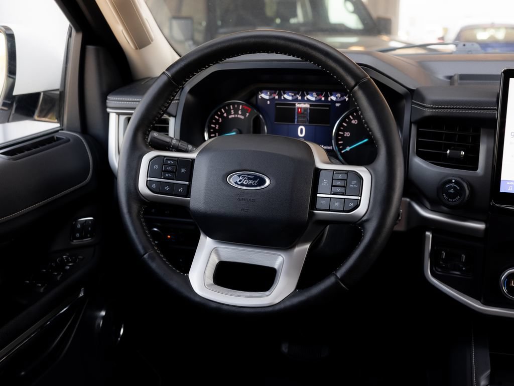 Used 2024 Ford Expedition Max XLT AWD/4WD image 13