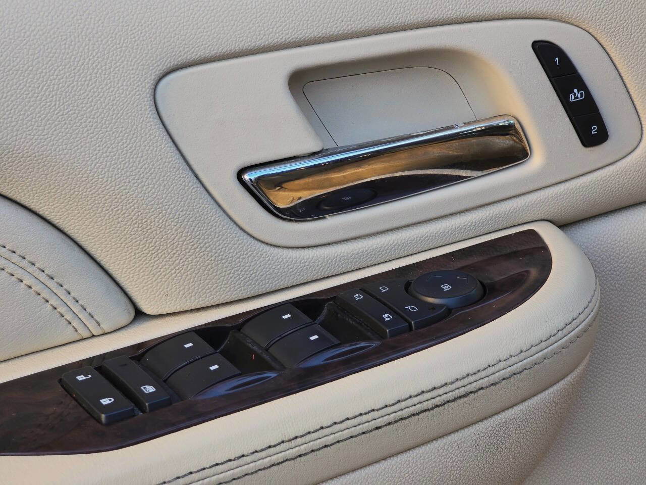 Used 2007 Cadillac Escalade EXT w/ Information Package image 56