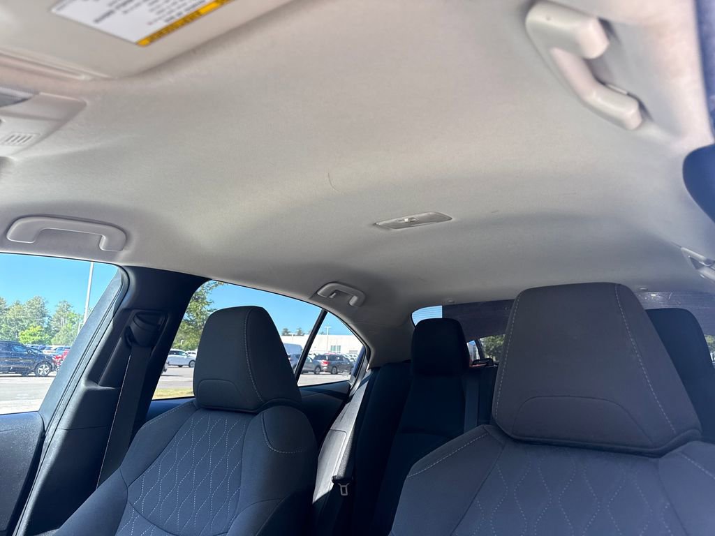 Used 2022 Toyota Corolla LE FWD image 29