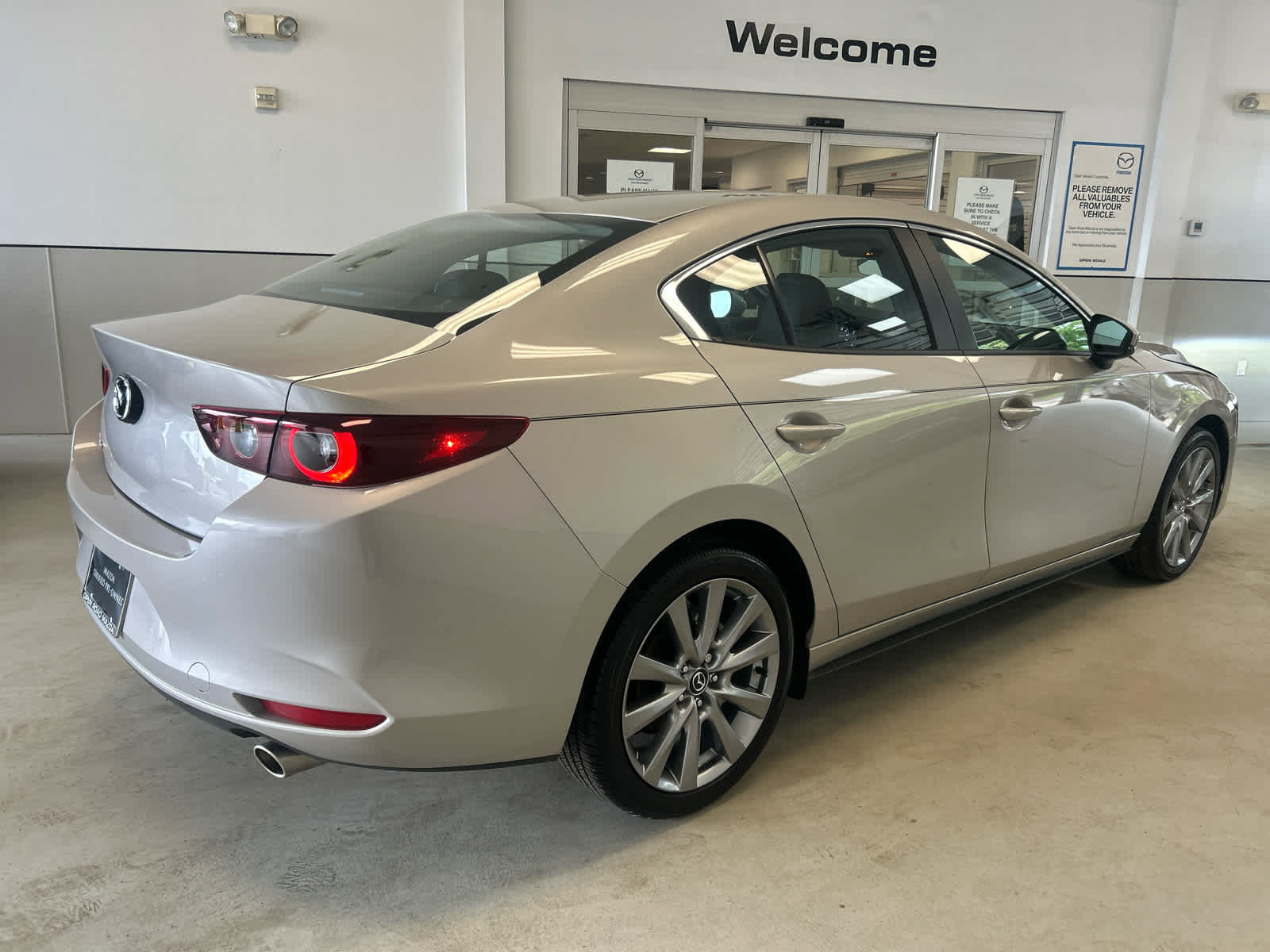 Certified 2026 MAZDA MAZDA3 2.5 S Sedan w/ Preferred Pkg FWD image 7