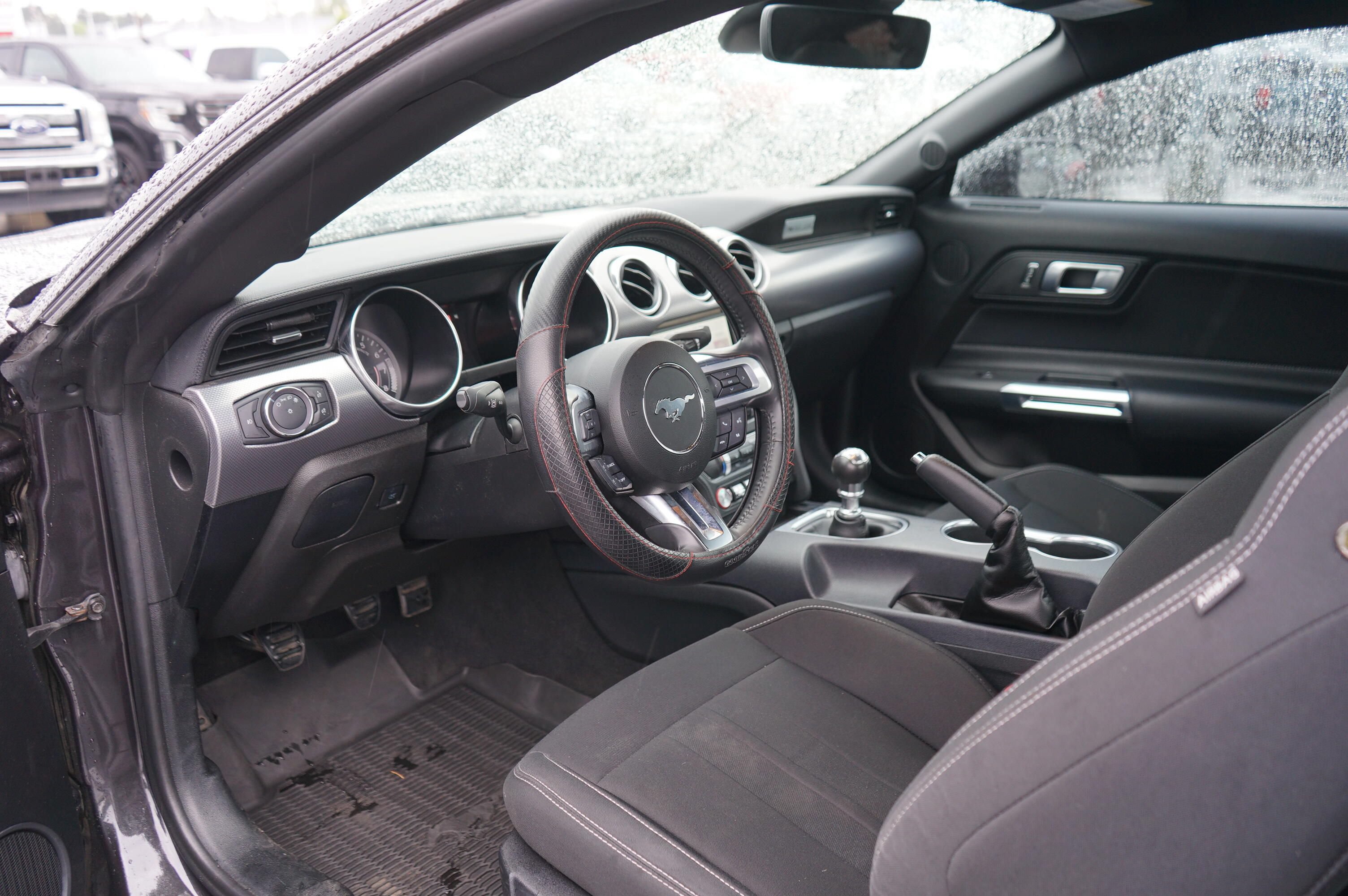Used 2022 Ford Mustang GT RWD image 12
