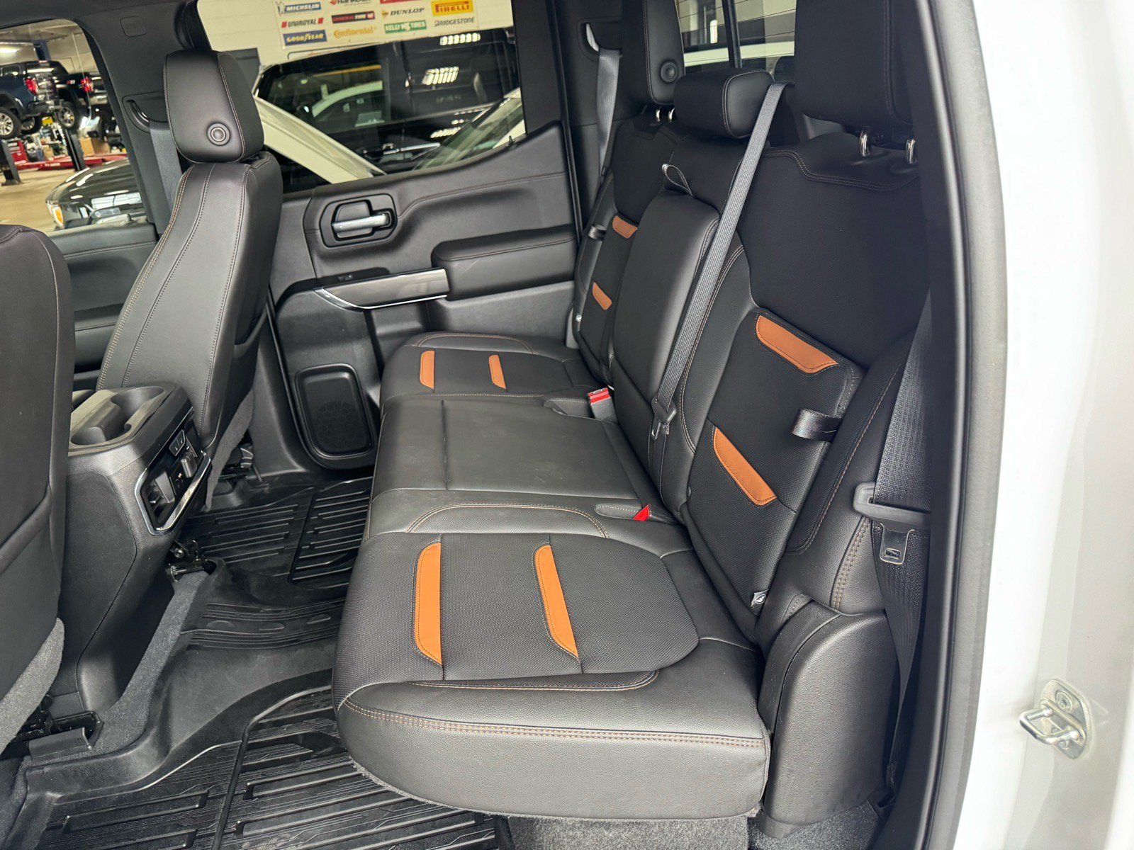 Used 2019 GMC Sierra 1500 AT4 w/ AT4 Premium Package AWD/4WD image 15