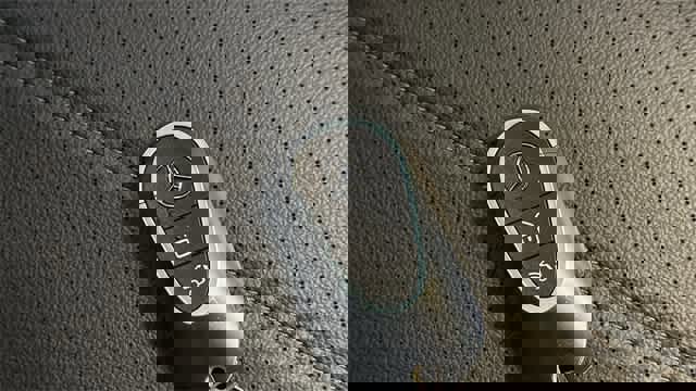 Used 2025 Mercedes-Benz GLC 300 4MATIC image 44