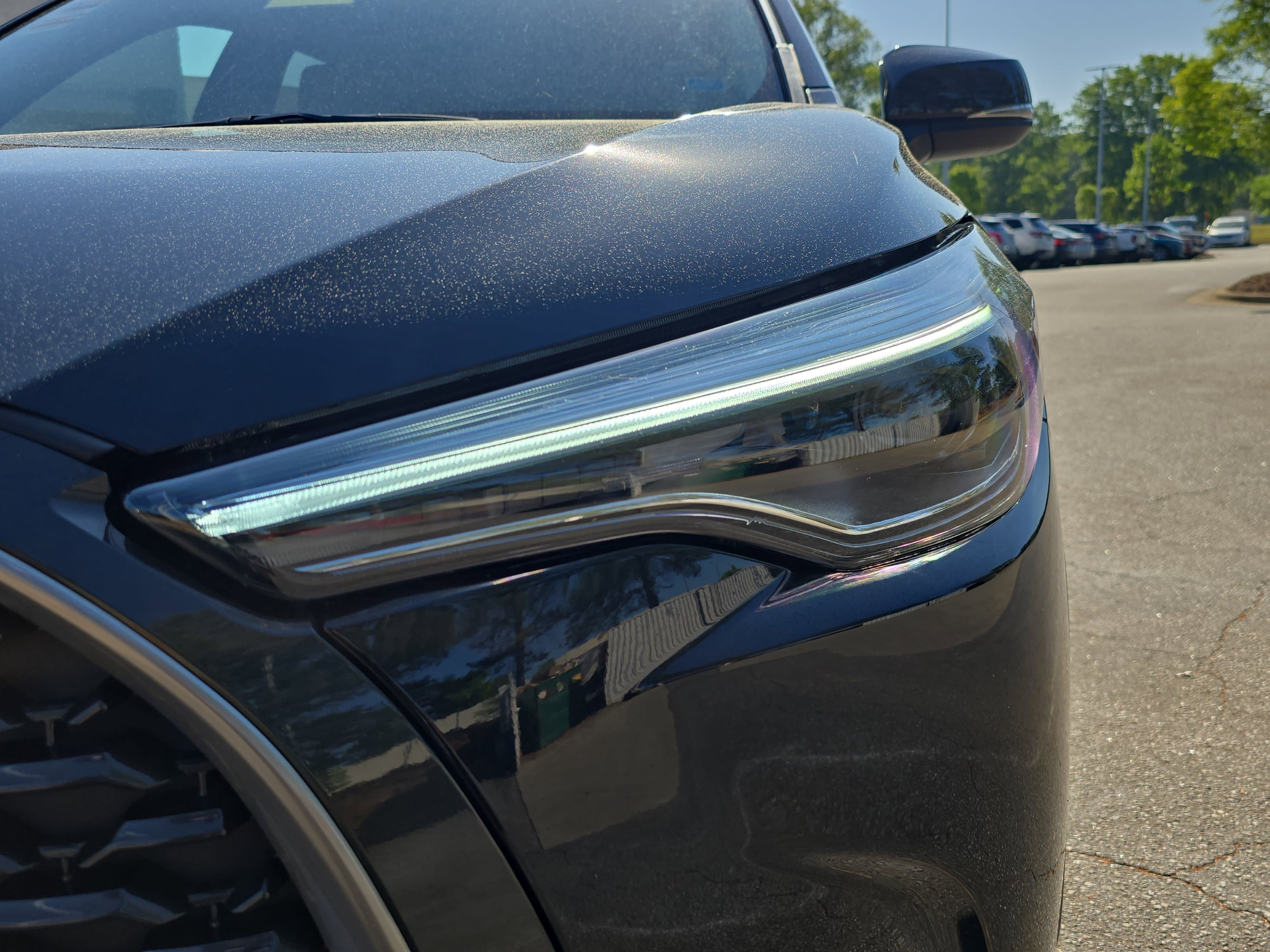 Used 2025 Toyota Corolla Cross XLE w/ Convenience Package image 33