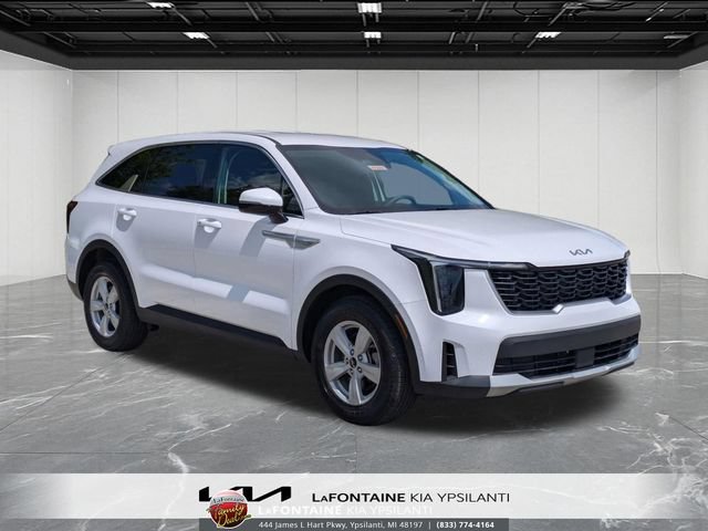 Certified 2025 Kia Sorento LX FWD image 7