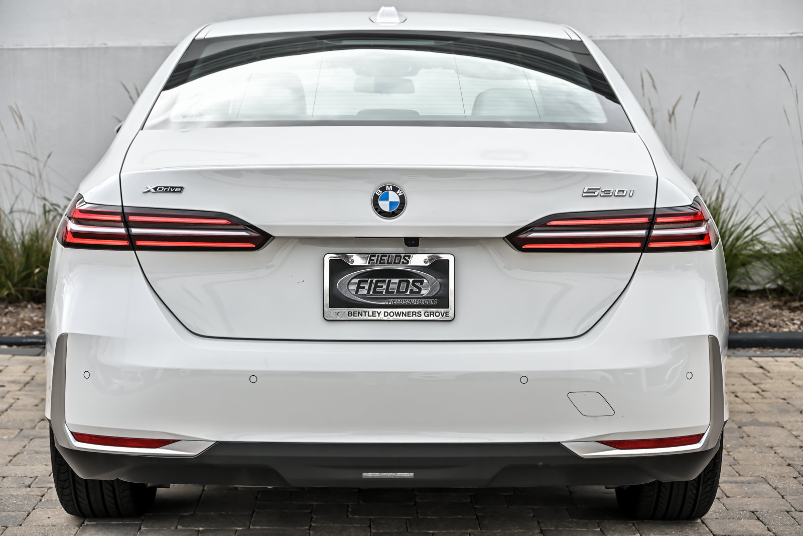 Used 2024 BMW 530i xDrive w/ Premium Package AWD/4WD image 6