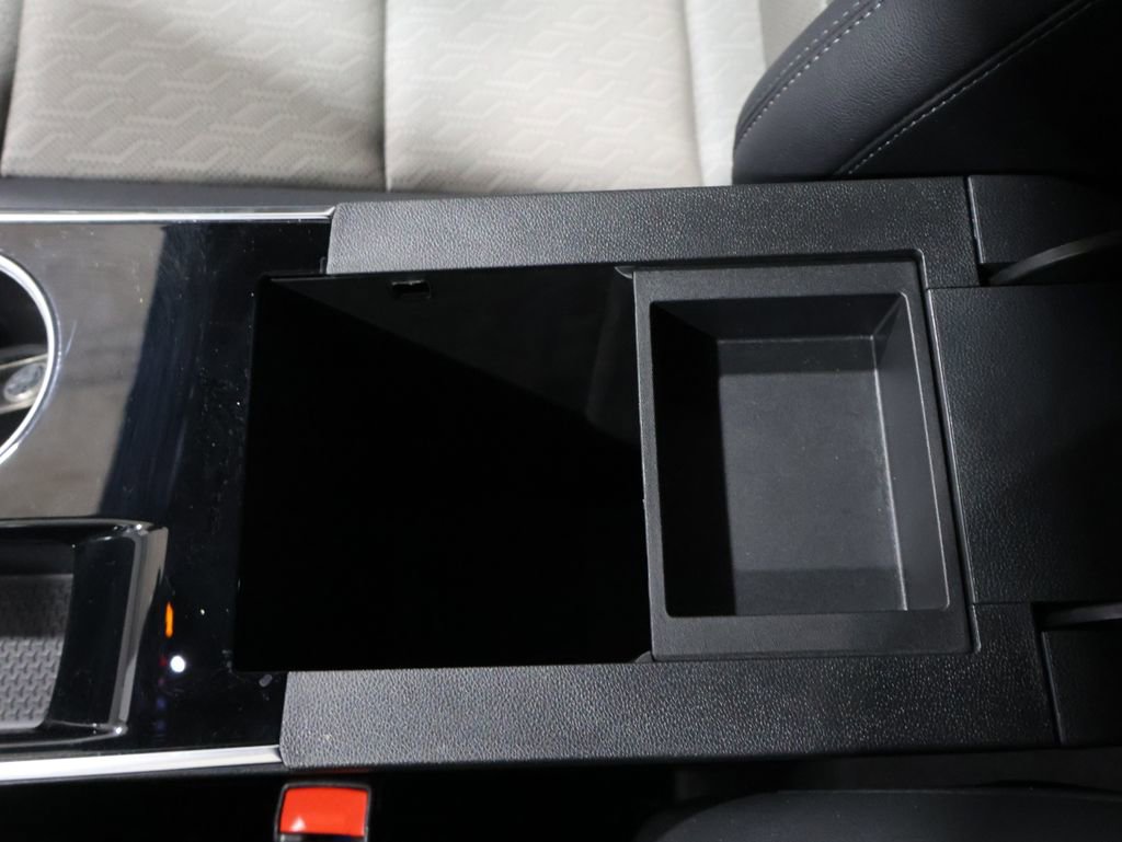 Used 2026 Chevrolet Equinox LT w/ Convenience Package II image 31