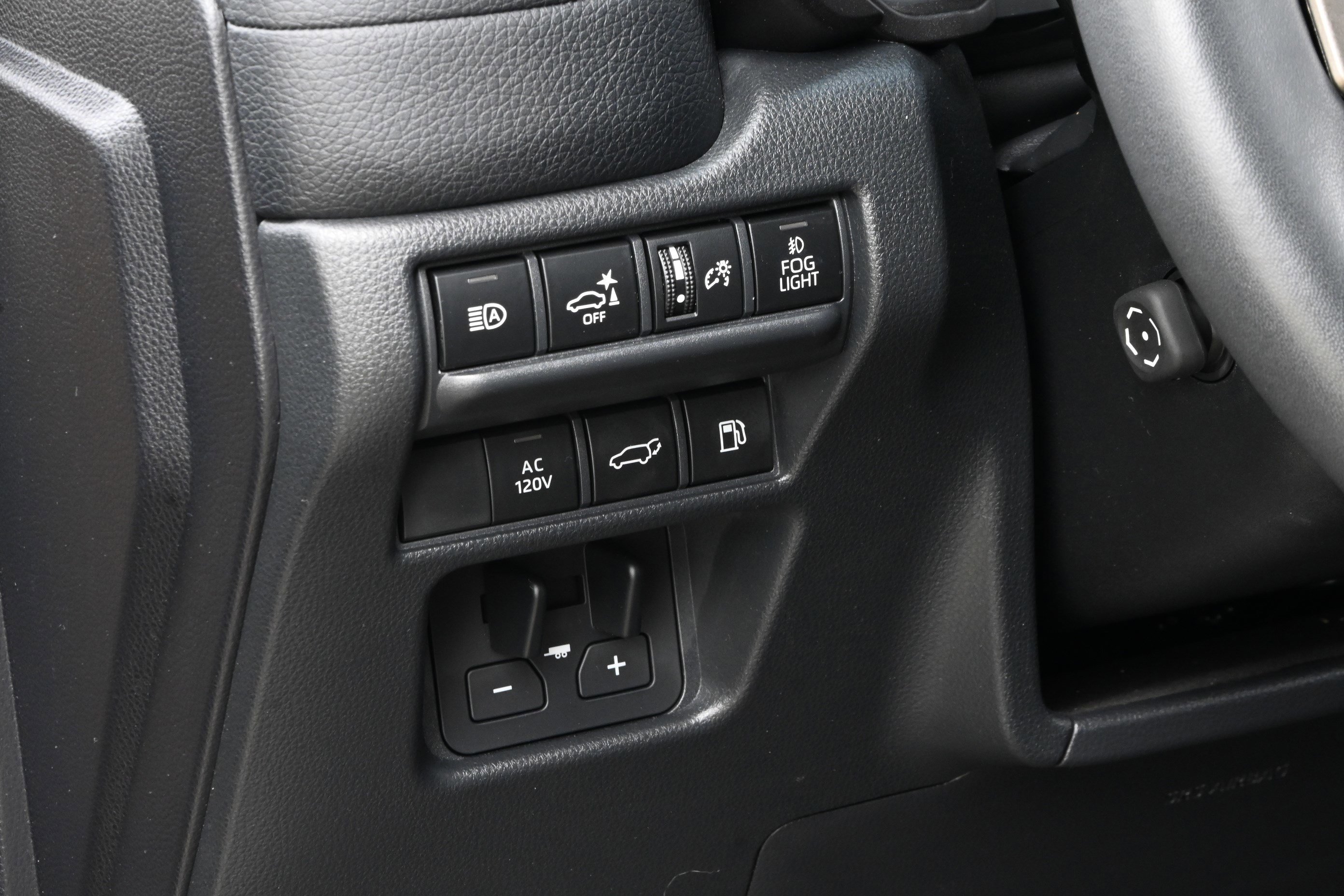 Used 2024 Toyota Land Cruiser image 25