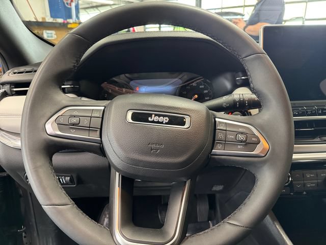 Used 2023 Jeep Compass Limited AWD/4WD image 19
