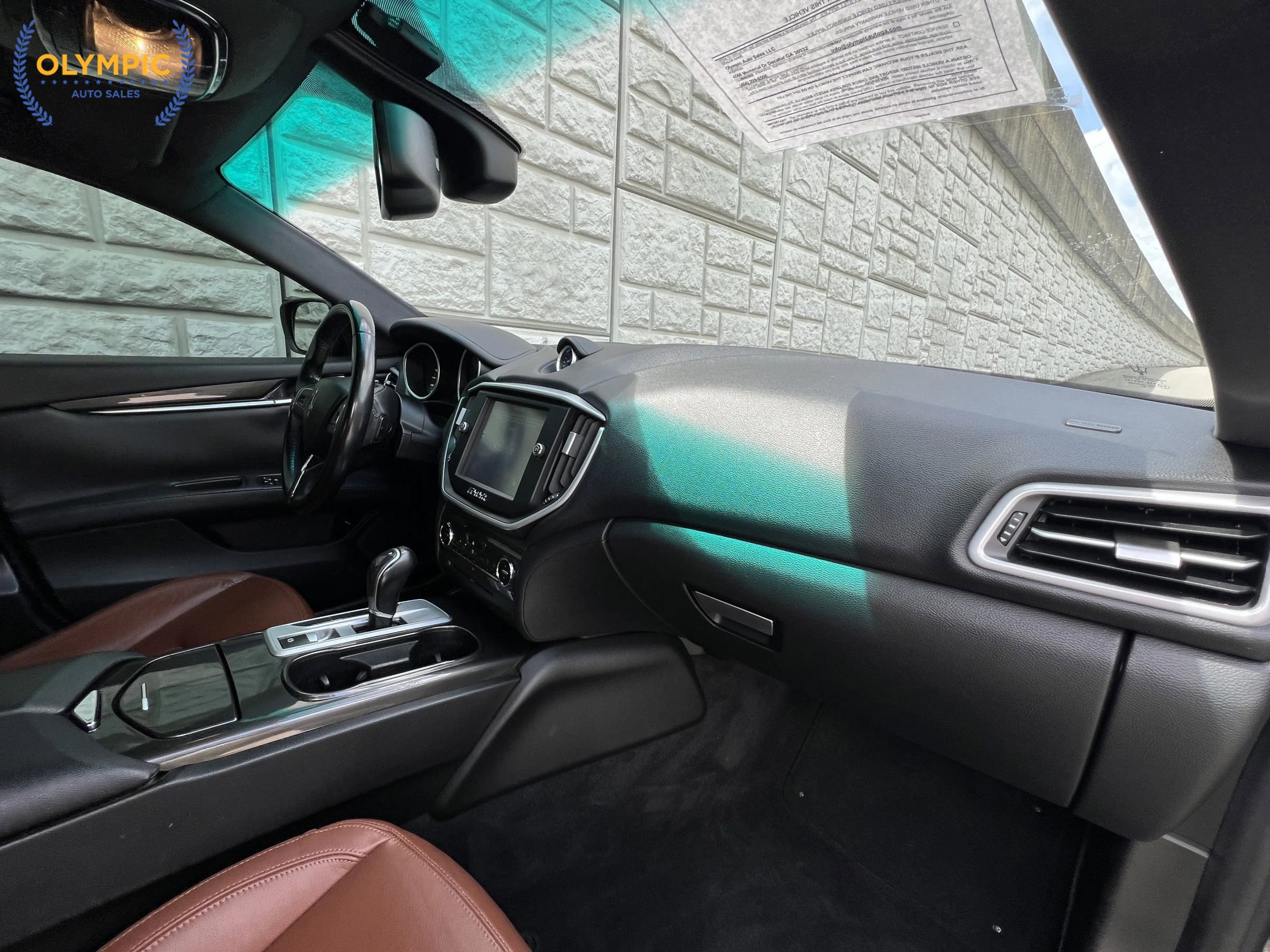 Used 2015 Maserati Ghibli image 21