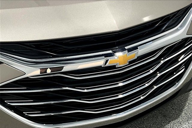 Used 2023 Chevrolet Malibu LT image 34