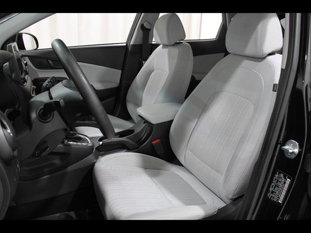 Certified 2023 Hyundai Kona SEL w/ Cargo Package image 5