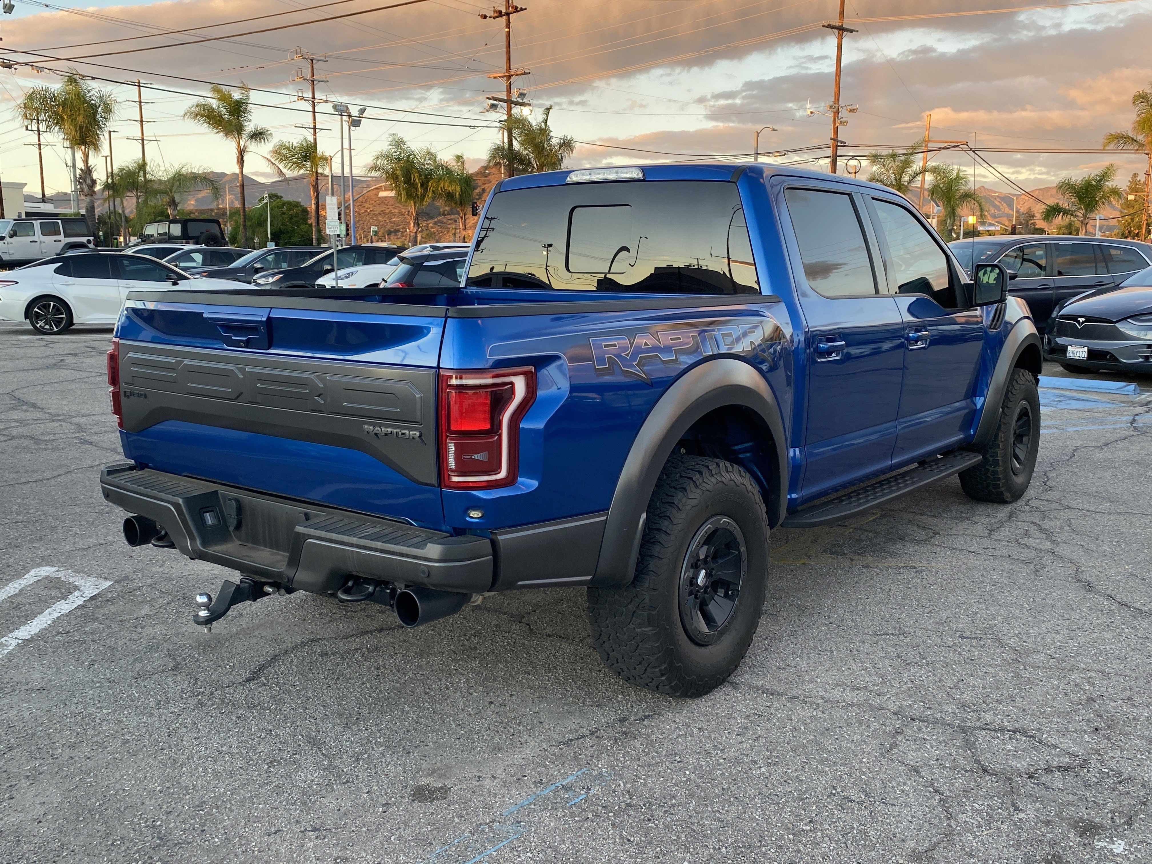 Used 2018 Ford F150 Raptor w/ Equipment Group 802A Luxury image 6