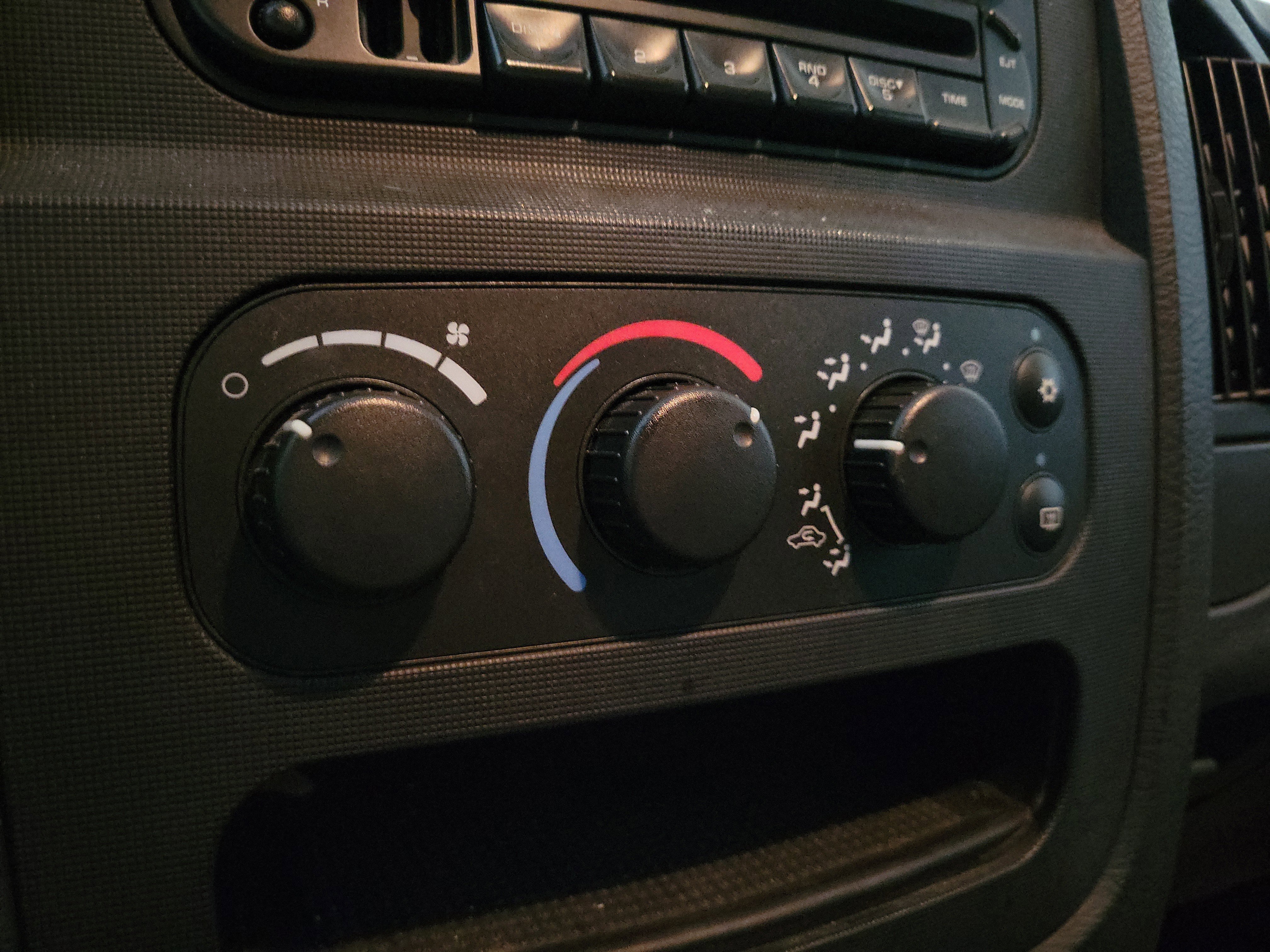 Used 2003 Dodge Ram 1500 Truck SLT image 29