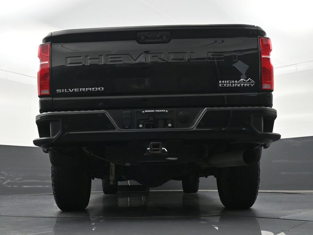 Used 2024 Chevrolet Silverado 2500 High Country w/ High Country Premium Package AWD/4WD image 30