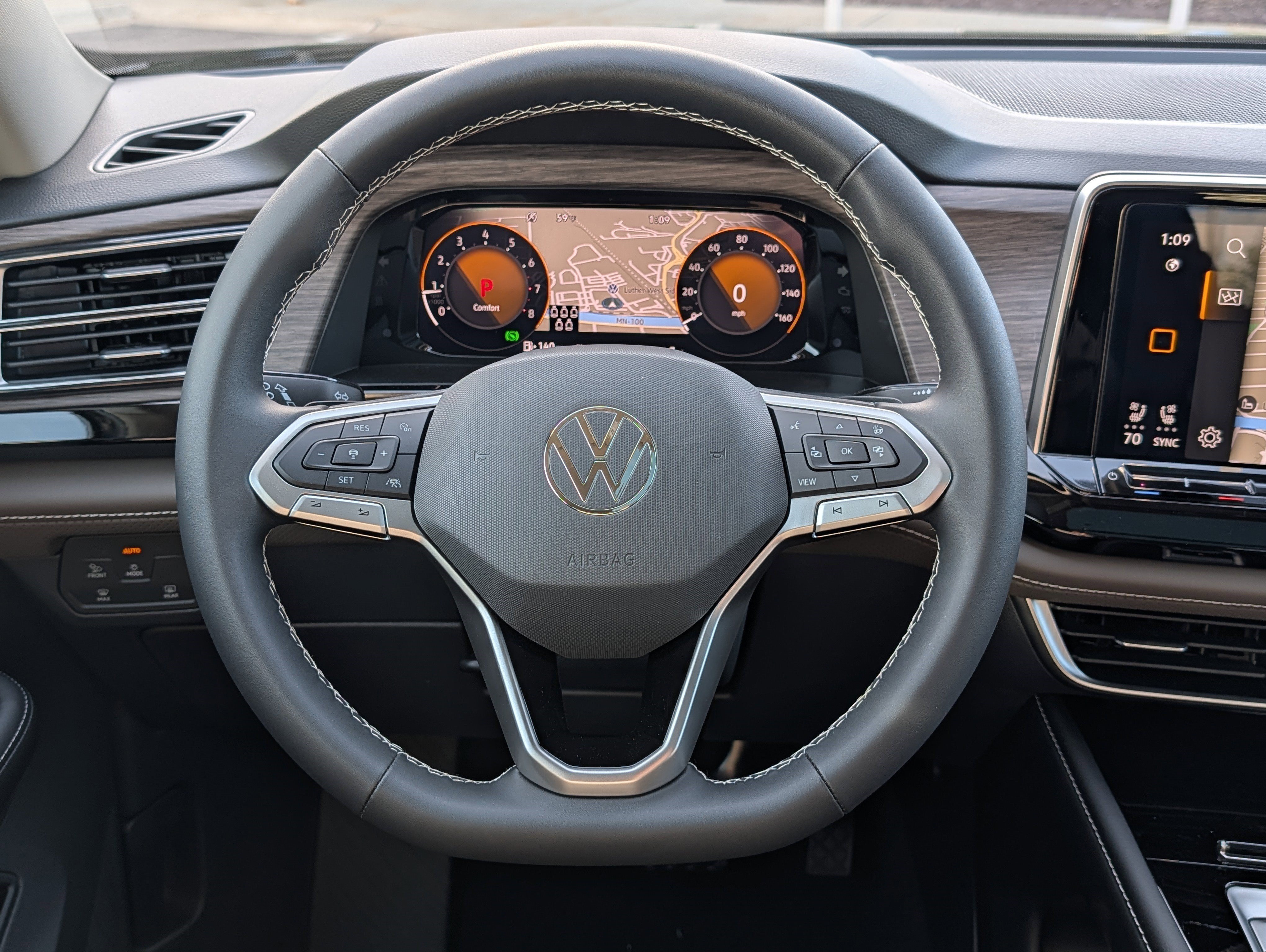 New 2026 Volkswagen Atlas SEL AWD/4WD image 4