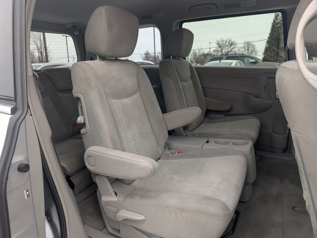 Used 2014 Nissan Quest SV image 20