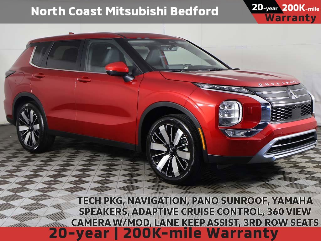 New 2025 Mitsubishi Outlander SE image 1