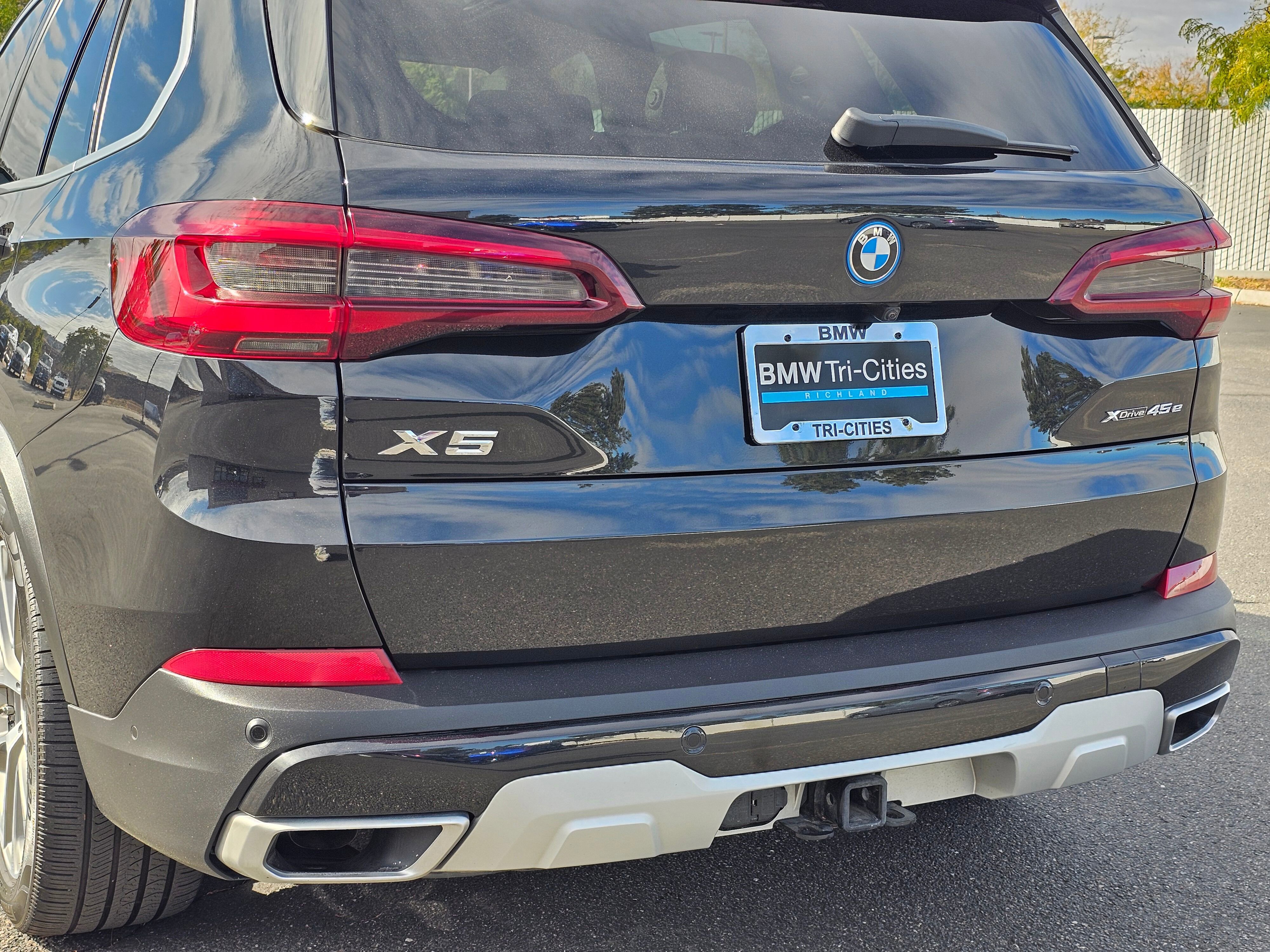 Used 2022 BMW X5 xDrive45e w/ Premium Package image 7