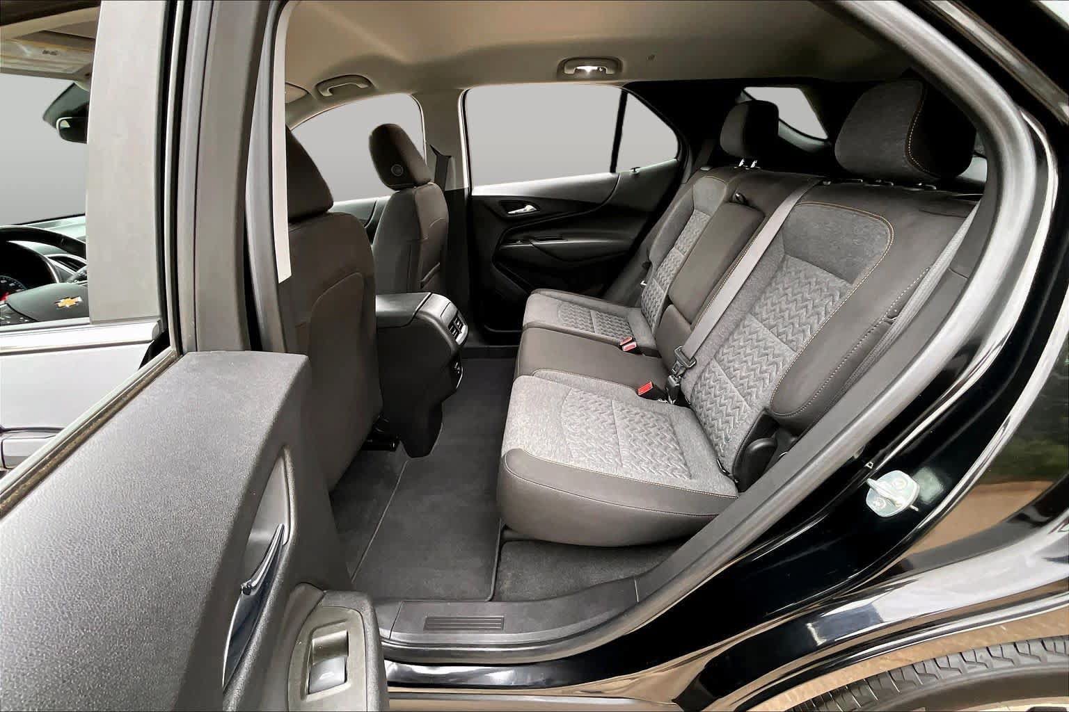 Used 2023 Chevrolet Equinox LT FWD image 19