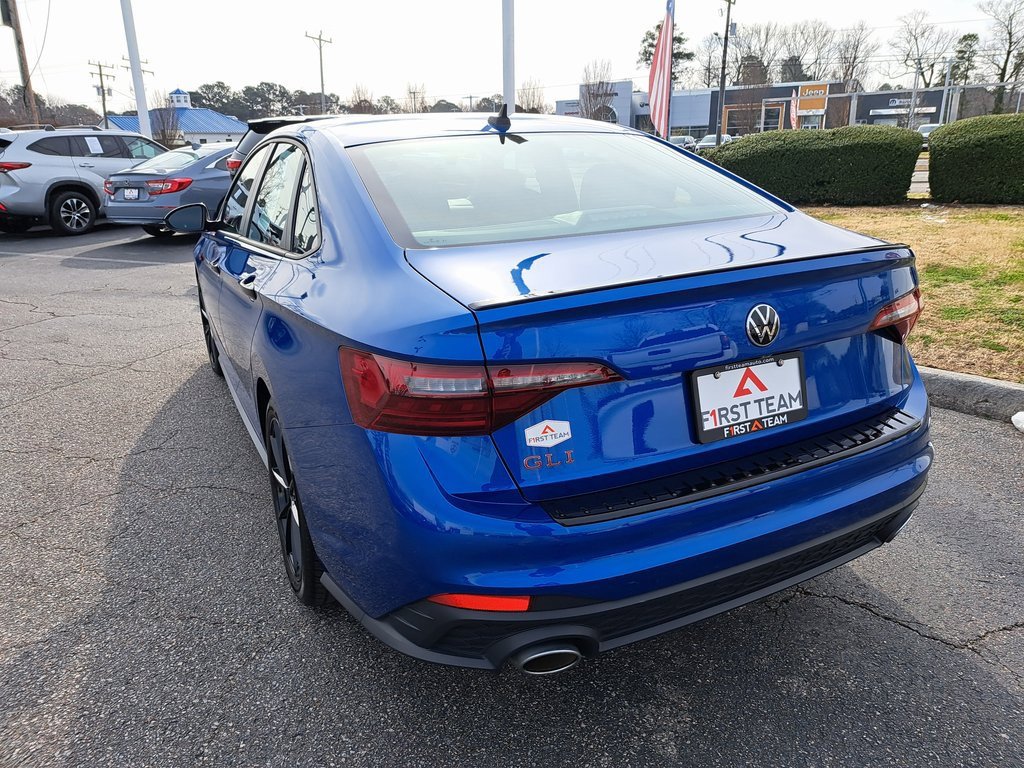 Used 2024 Volkswagen Jetta GLI 40th Anniversary Edition image 11