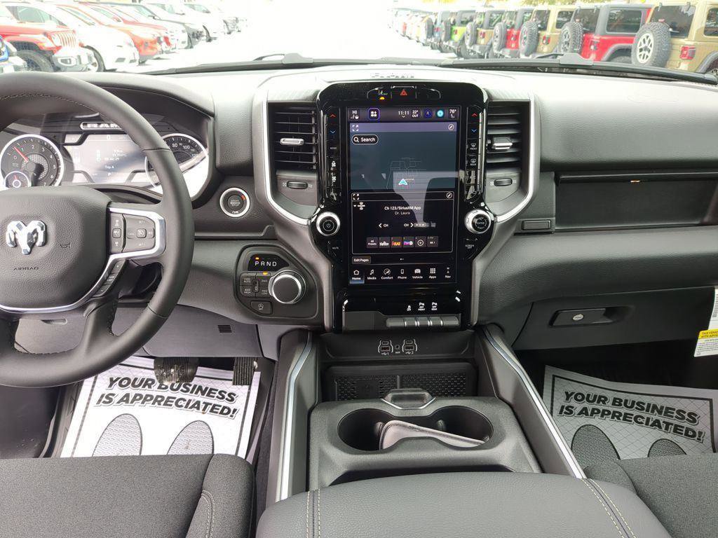 New 2026 RAM 1500 Big Horn AWD/4WD image 18