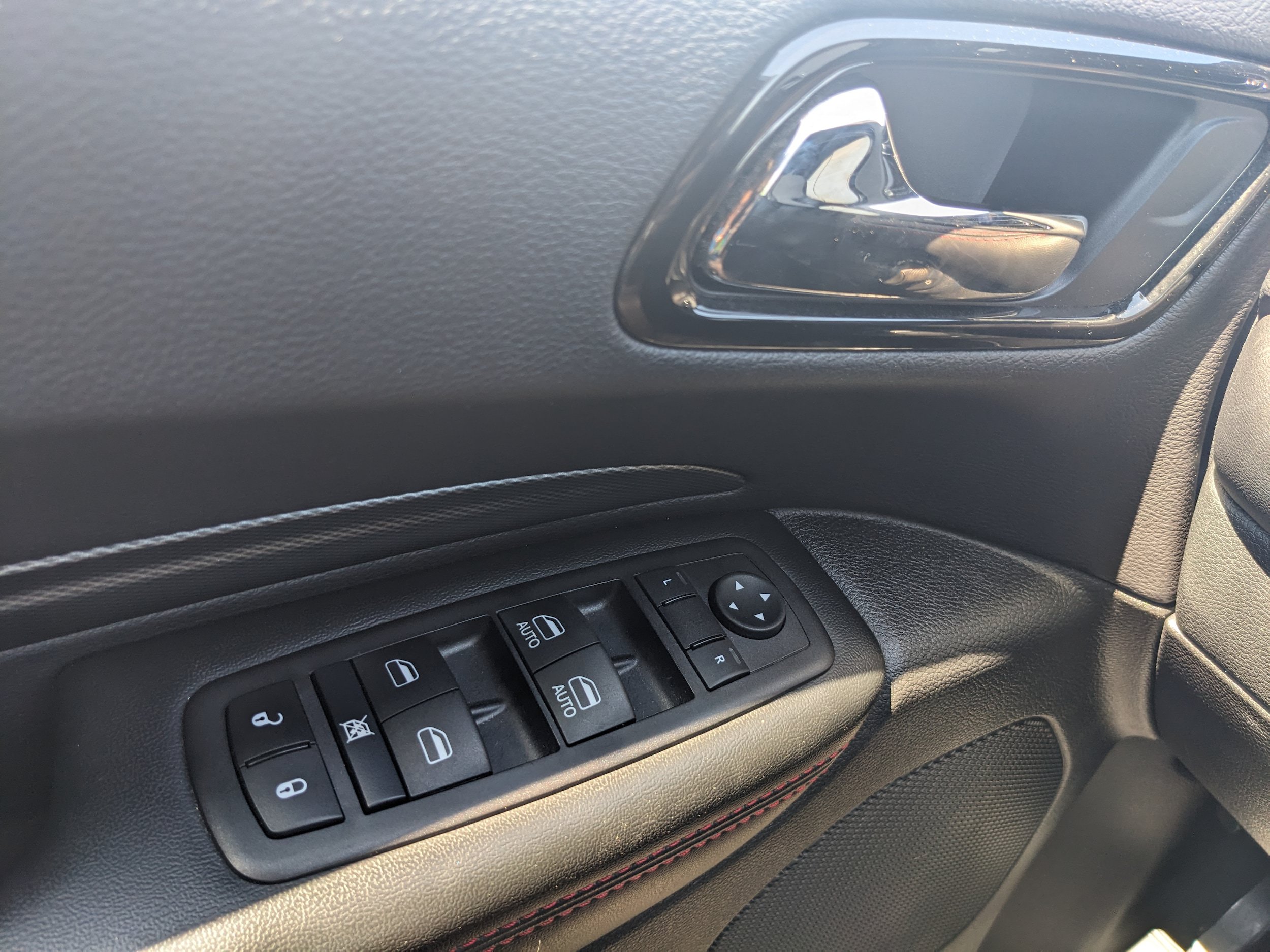 Used 2024 Dodge Durango GT w/ Blacktop Package AWD/4WD image 33