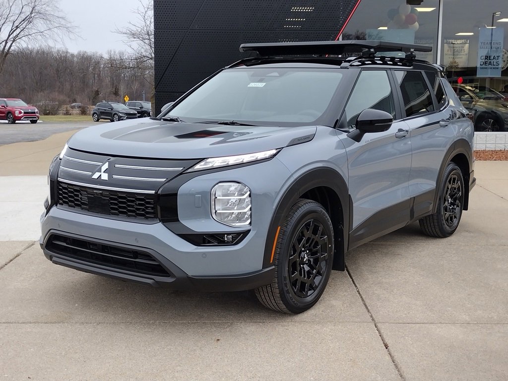 New 2026 Mitsubishi Outlander Trail Edition image 1