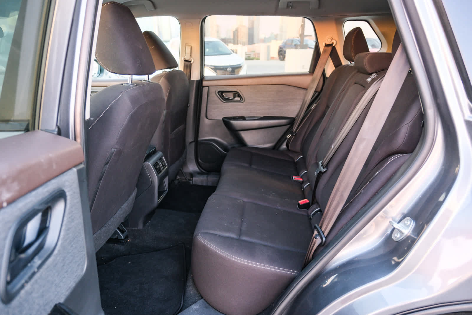 Used 2023 Nissan Rogue S FWD image 18