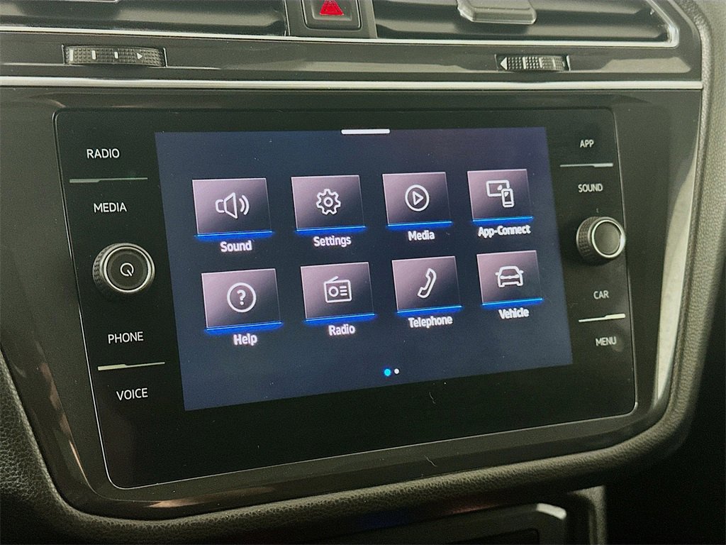Used 2023 Volkswagen Tiguan SE R-Line image 19