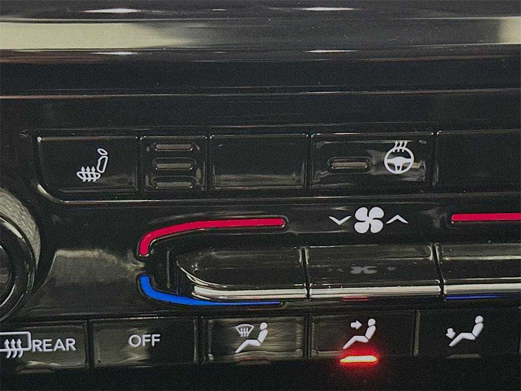 Used 2022 Jeep Grand Cherokee L Limited image 26