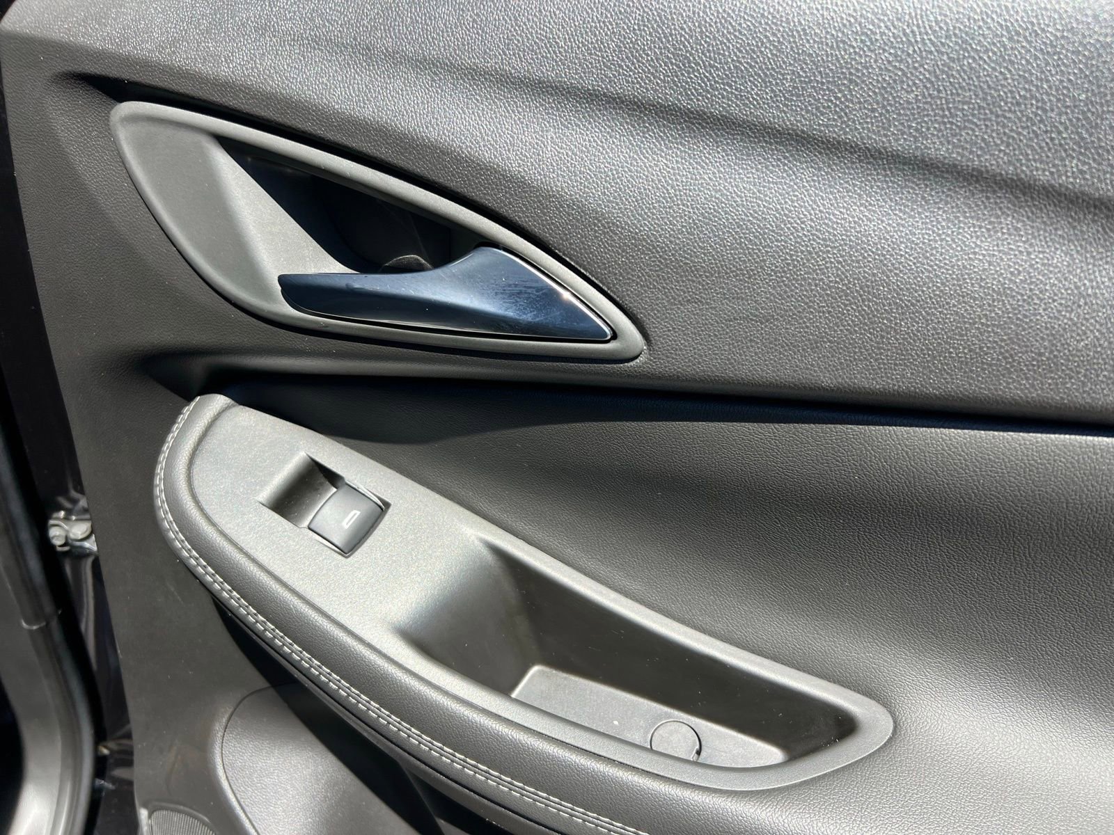 Used 2023 Buick Encore GX Select image 45