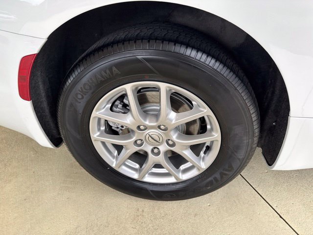Used 2023 Chrysler Pacifica Touring FWD image 39