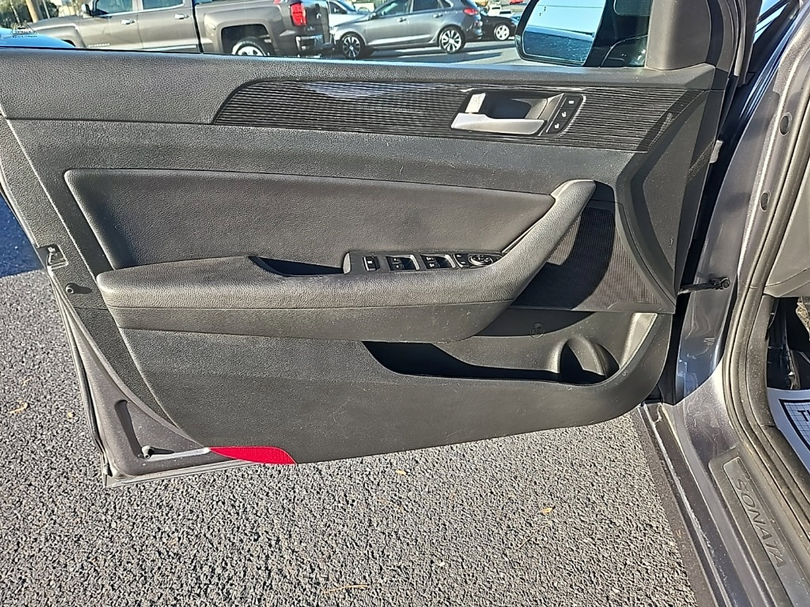 Used 2018 Hyundai Sonata Limited image 15