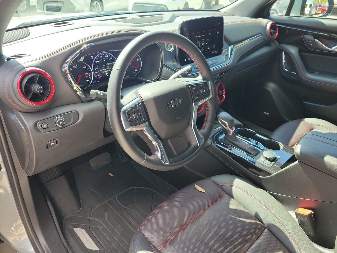 Used 2023 Chevrolet Blazer RS w/ Enhanced Convenience Package image 16