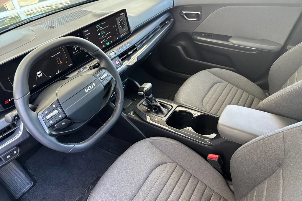Certified 2025 Kia K4 EX FWD image 11