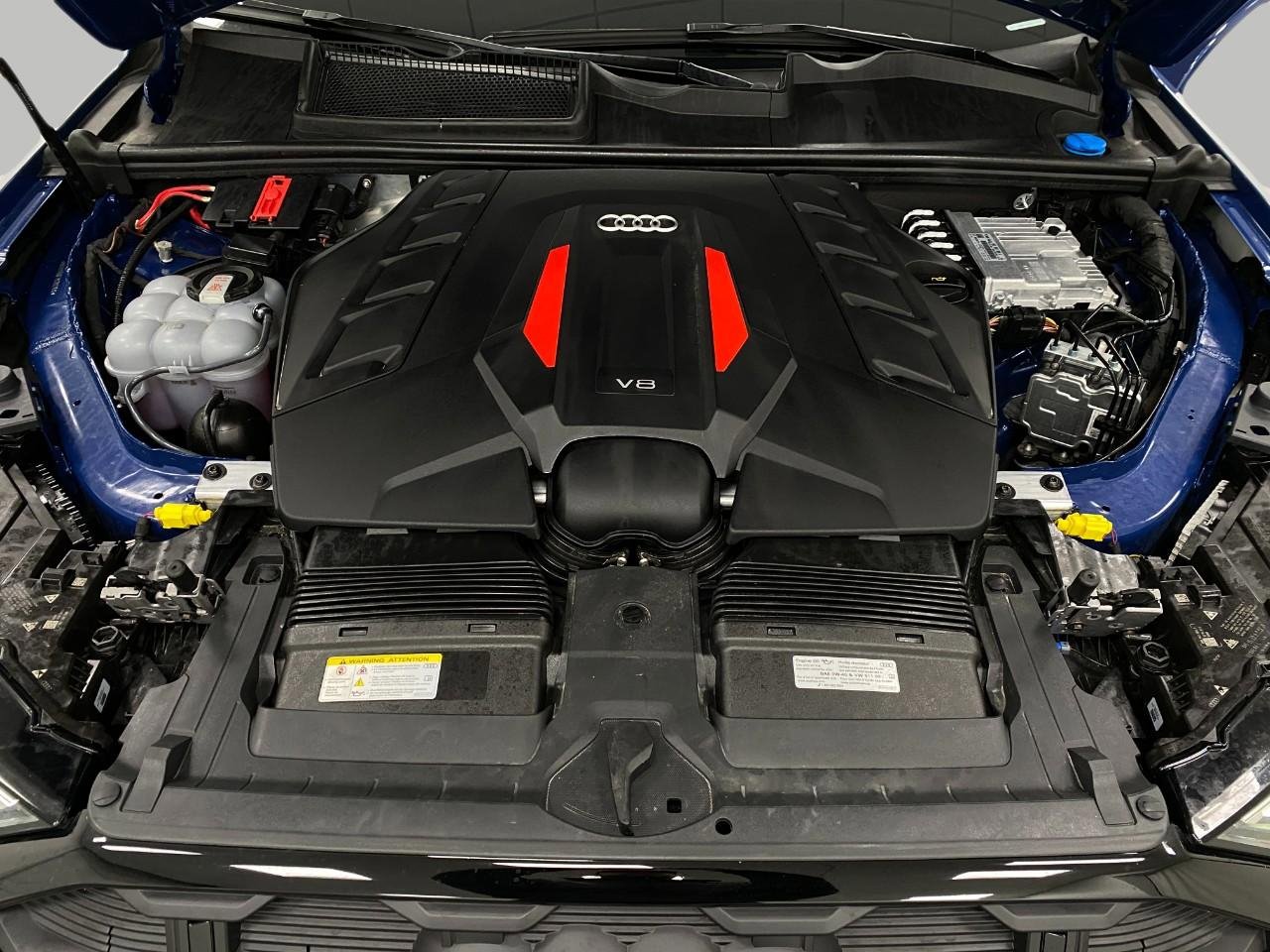 Used 2025 Audi SQ7 Prestige image 13