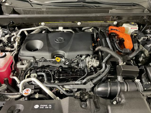 Used 2023 Toyota RAV4 SE w/ Weather & Moonroof Package image 27