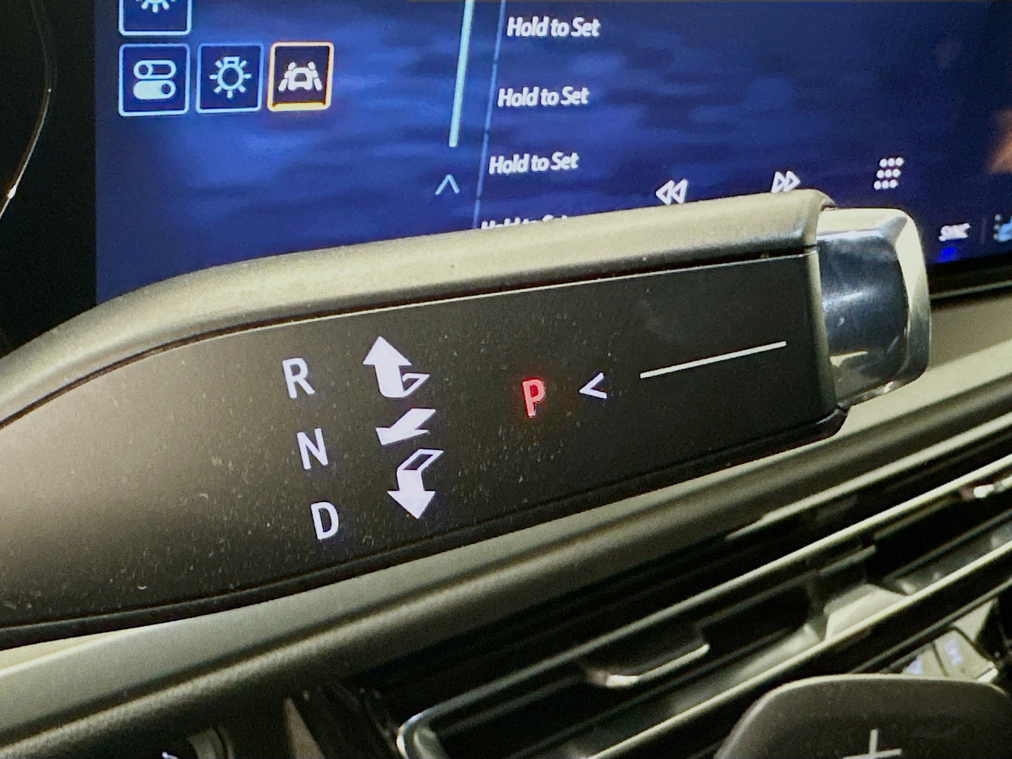 Used 2025 Chevrolet Traverse LT image 25