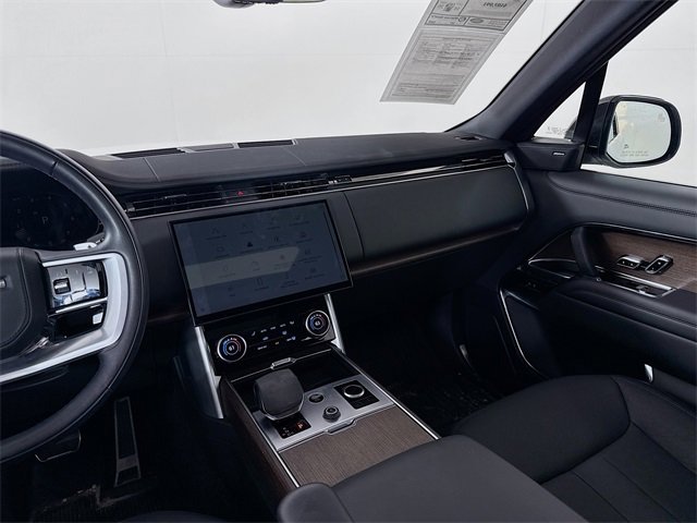 Certified 2023 Land Rover Range Rover SE image 26