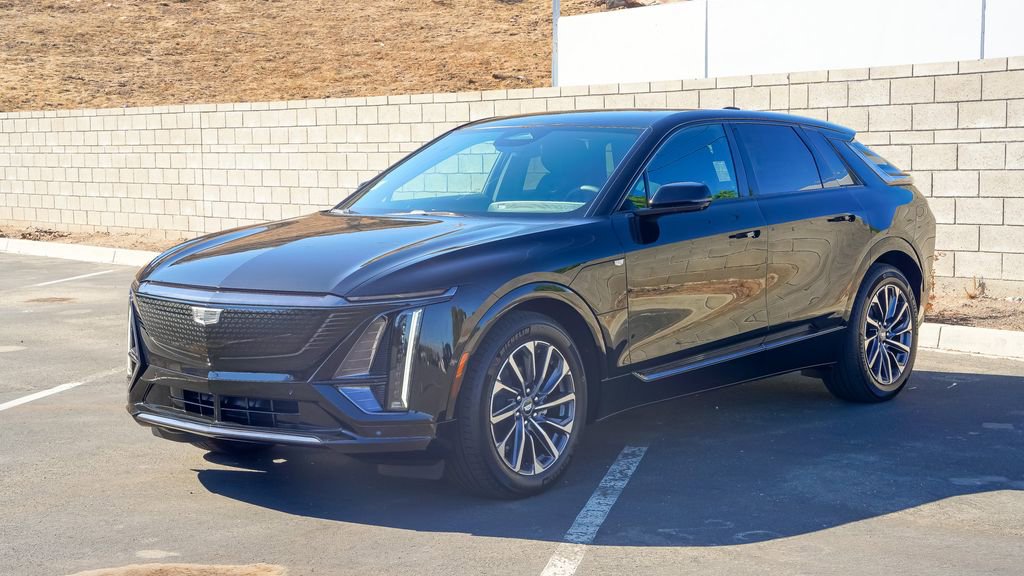 New 2026 Cadillac Lyriq Sport RWD image 3