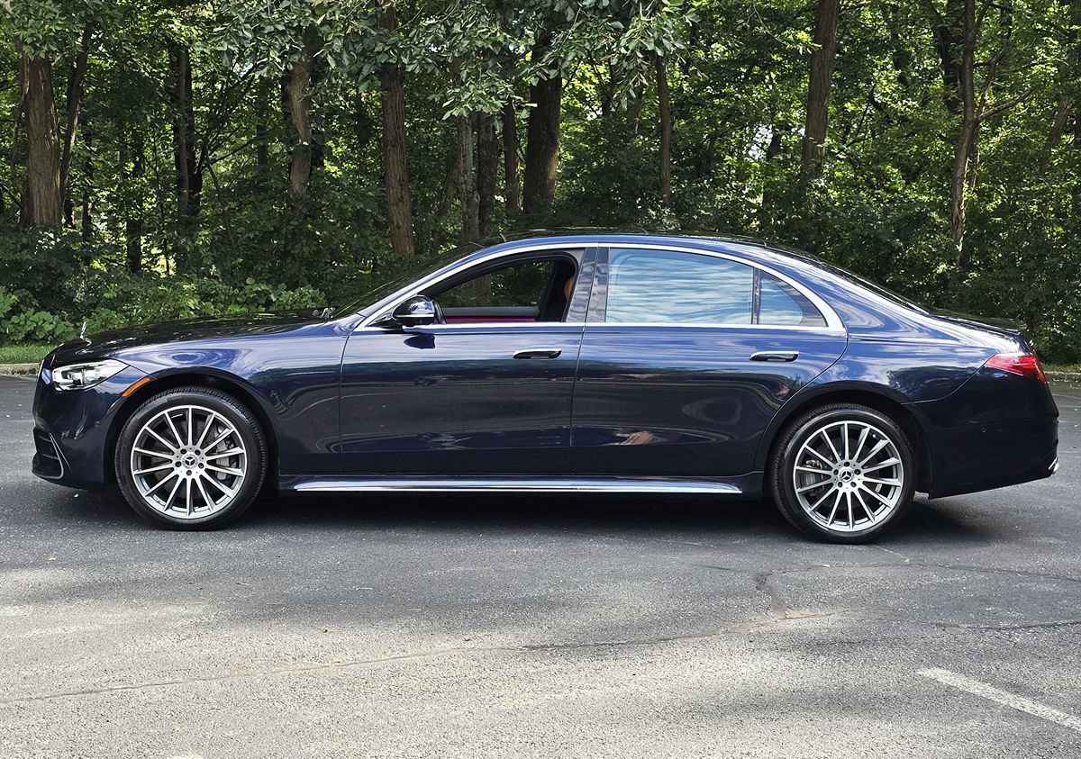 Used 2023 Mercedes-Benz S 500 4MATIC image 3