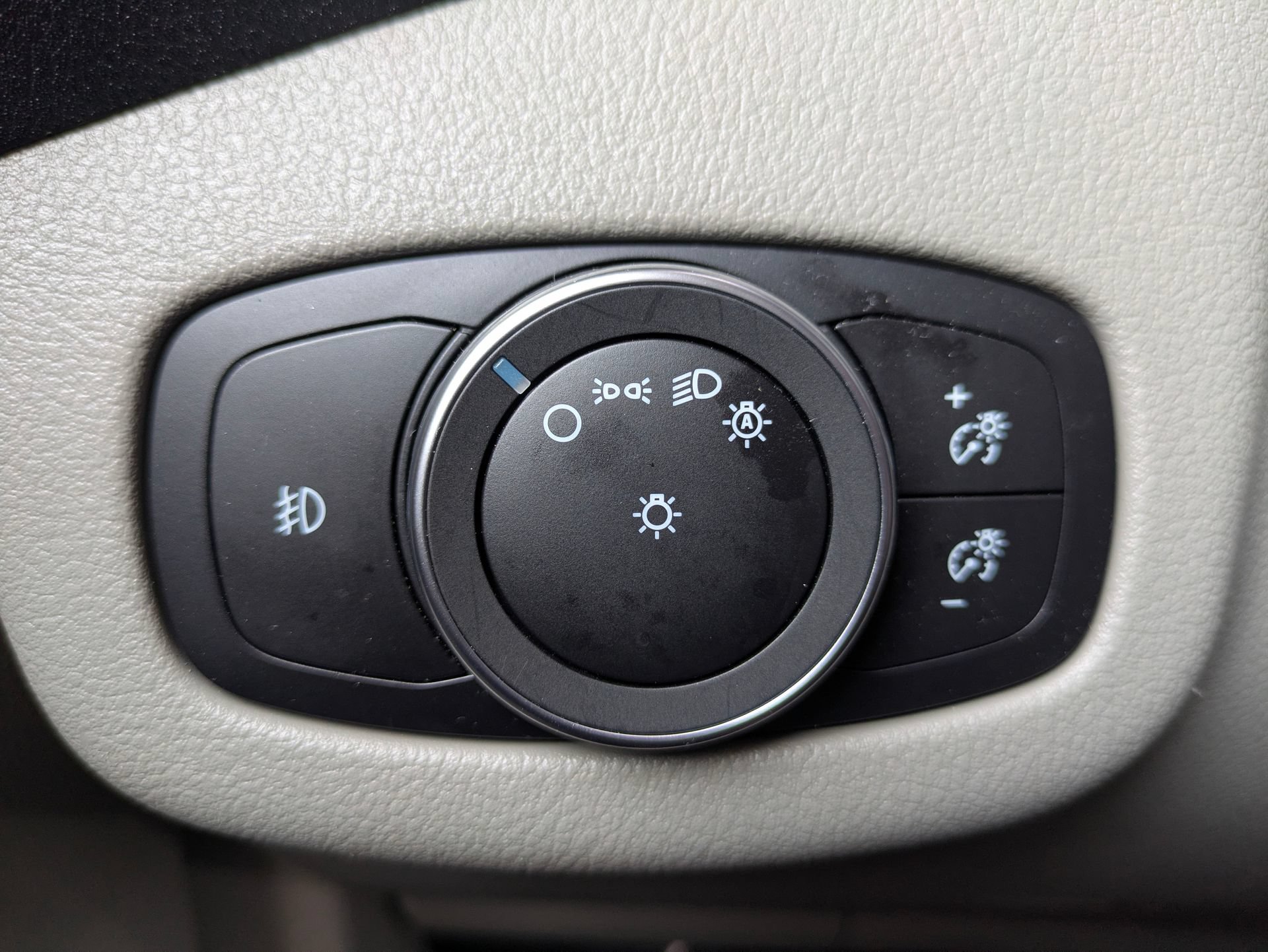 Used 2022 Ford Transit Connect XLT FWD image 28