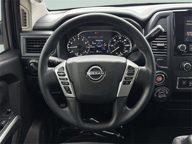 Used 2023 Nissan Titan SV image 17