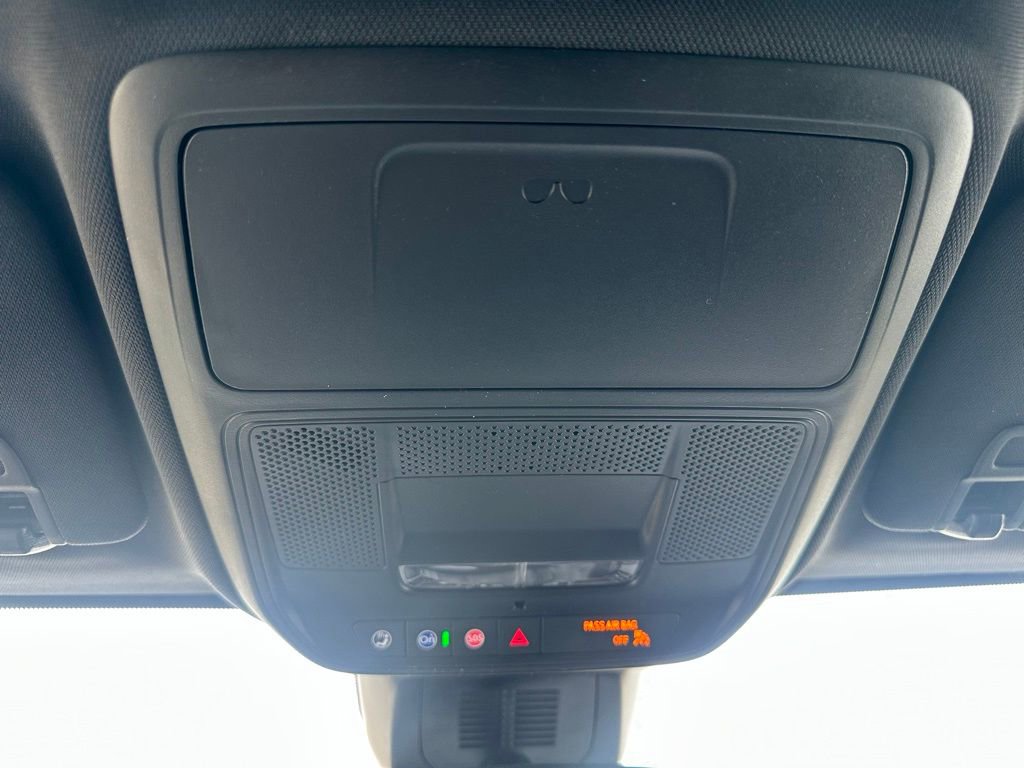 New 2026 Chevrolet Equinox LT w/ Convenience Package II image 21