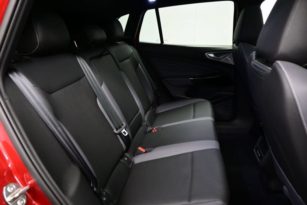 Used 2023 Volkswagen ID.4 Pro S RWD image 36