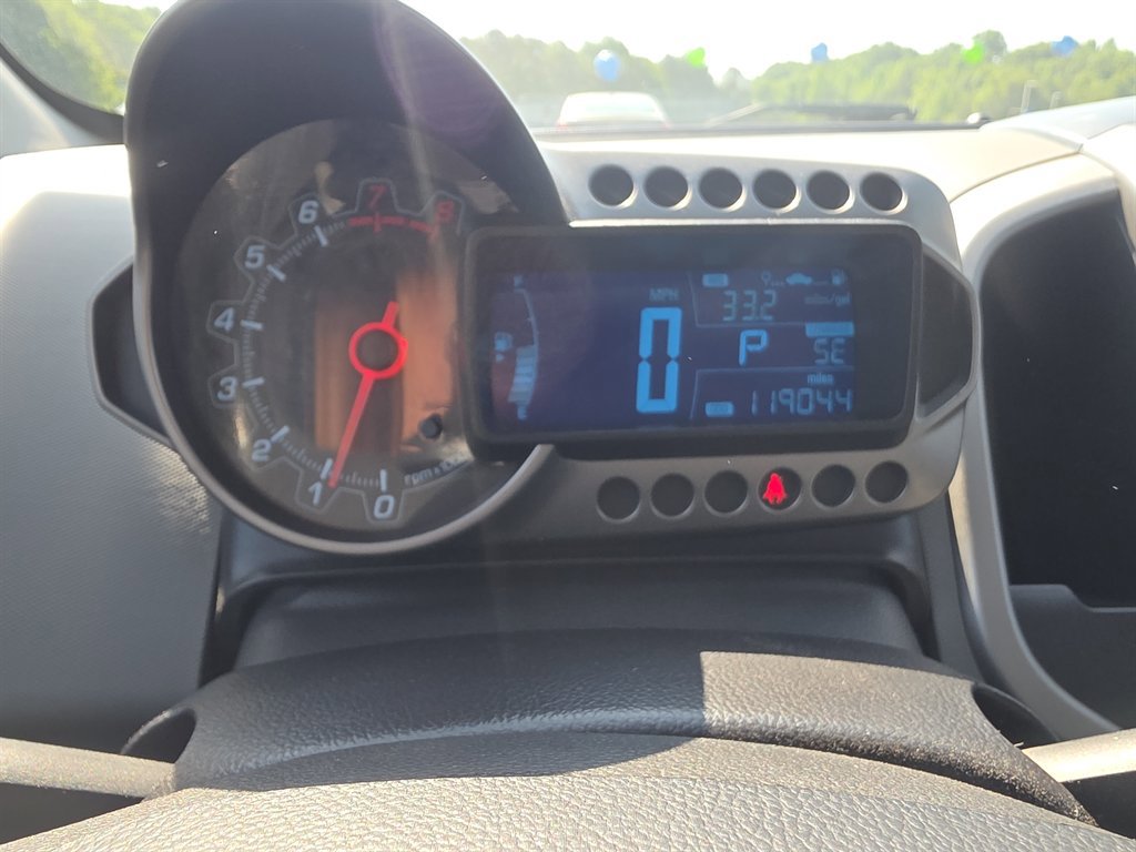 Used 2014 Chevrolet Sonic LT w/ LT Spring Promotional Package FWD image 11
