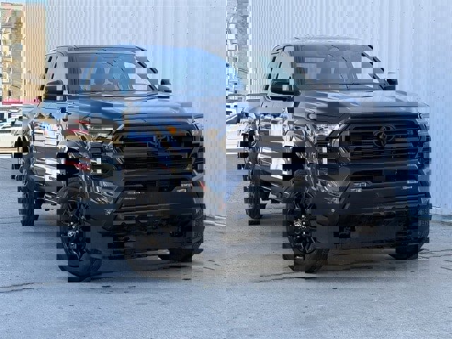 Used 2024 Toyota Tacoma SR5 image 2